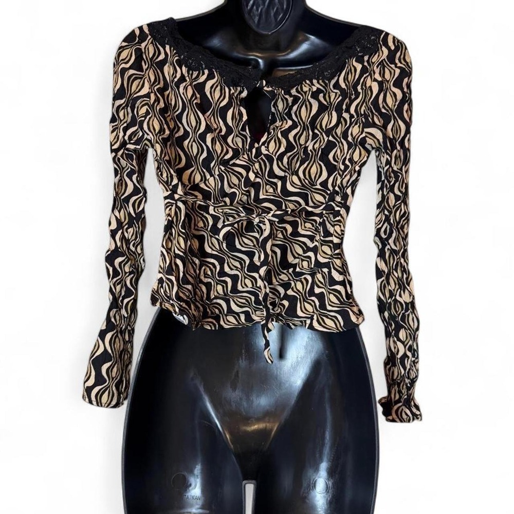 VRG GRL Modern Y2K Revival Black Tan Abstract Wavy Swirl Lace Trim Cardigan